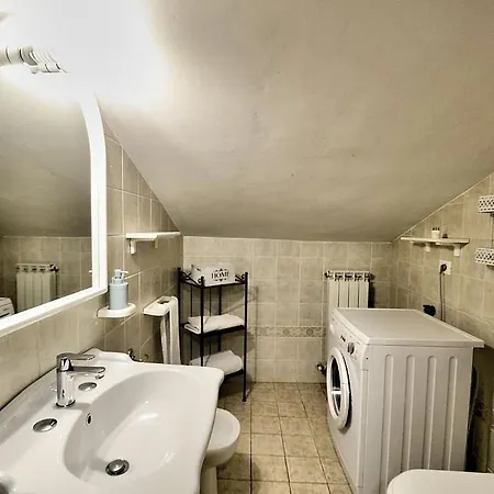 Апартаменты In Sleeps 4 1 *
